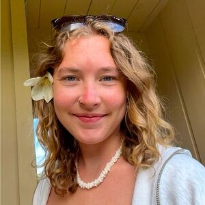 Meet your Posher, Josette